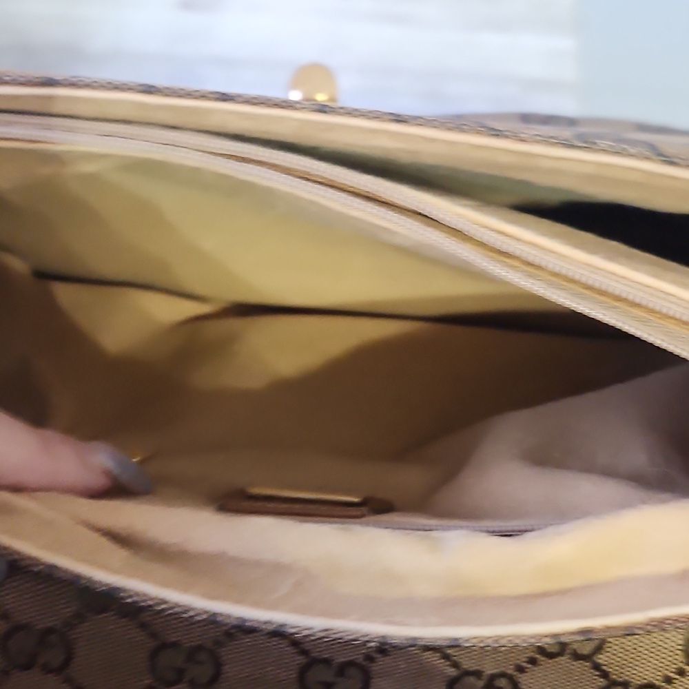 Gucci GG Canvas Tan and Brown Monogram Bag - Picture 8 of 14